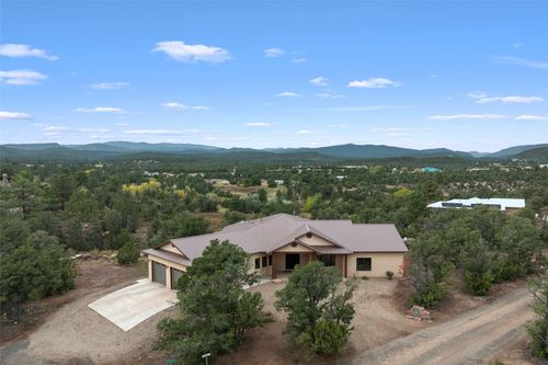 5 Pumpkin Ln, Pecos, NM, 87552-2564 | Card Image