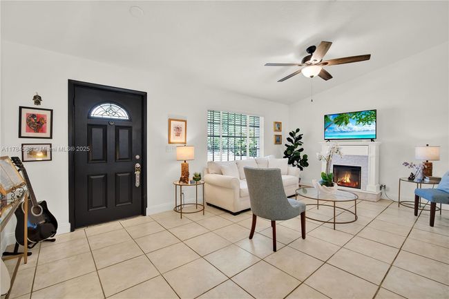 17746 48 Th Ct N, House other with 3 bedrooms, 2 bathrooms and null parking in Loxahatchee FL | Image 7
