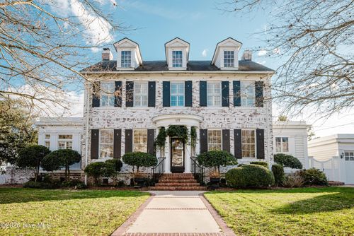 117 Blount St, Edenton, NC, 27932-1841 | Card Image