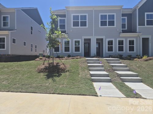 3-4618 Lakeview Rd, Charlotte, NC, 28216-1943 | Card Image