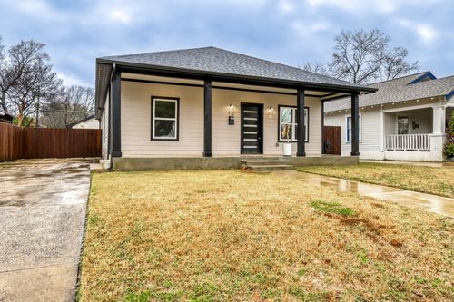713 S Willomet Ave, Dallas, TX, 75208-6043 | Card Image
