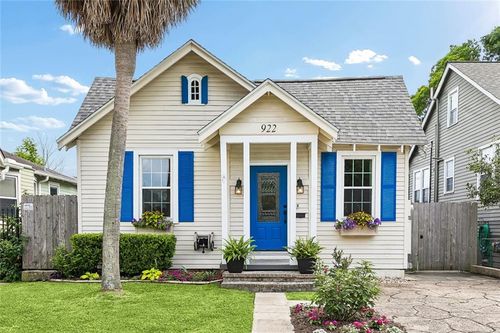 922 Hidalgo St, New Orleans, LA, 70124-2722 | Card Image