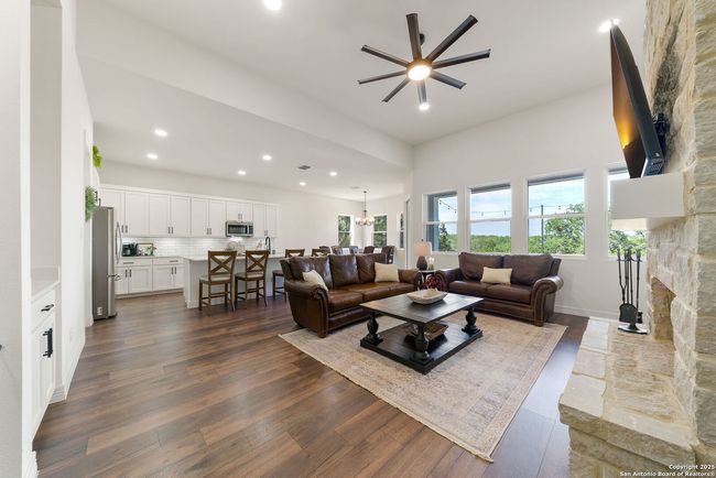 155 Restless Wind, House other with 4 bedrooms, 3 bathrooms and null parking in Spring Branch TX | Image 6