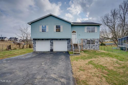 100 Springview Dr, Johnson City, TN, 37615-3323 | Card Image