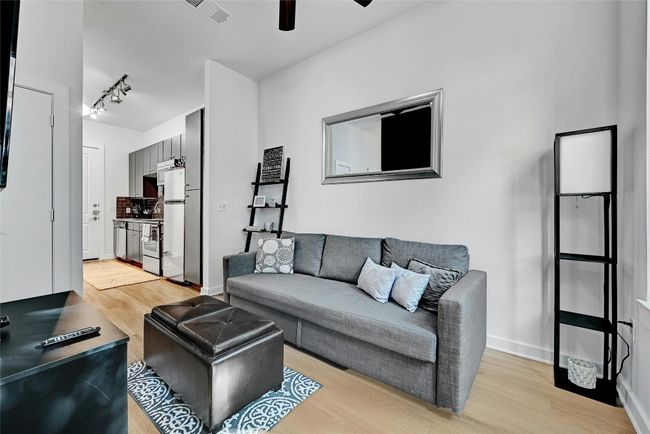 UNIT-2043 - 1900 Barton Springs Rd, Condo with 1 bedrooms, 1 bathrooms and 1 parking in Austin TX | Image 7