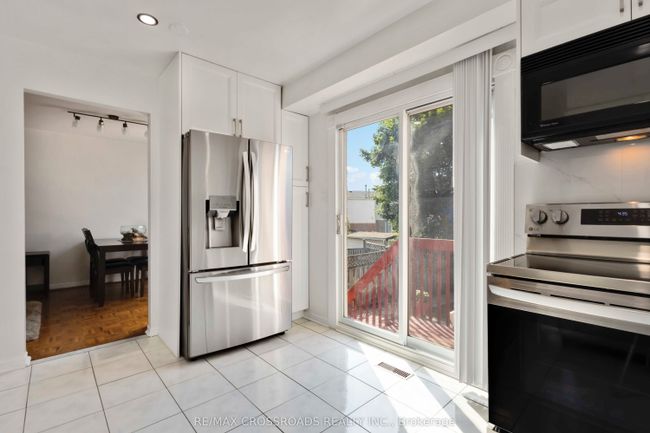 80 Wright Cres, House attached with 3 bedrooms, 2 bathrooms and 1 parking in Ajax ON | Image 16