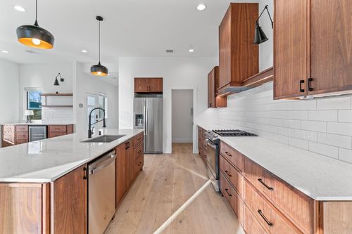 3802 Commerce St, Houston, TX, 77003-1941 | Card Image