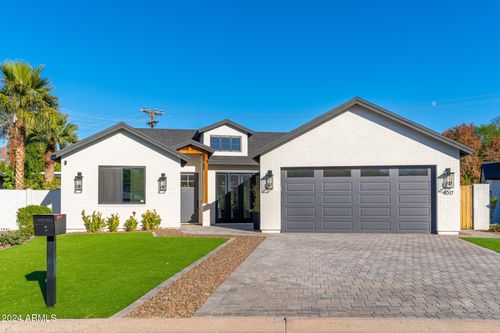 4017 N 49th Pl, Phoenix, AZ, 85018-5520 | Card Image