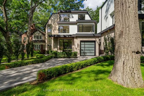 138 Balsam Ave, Toronto, ON, M4E3C1 | Card Image