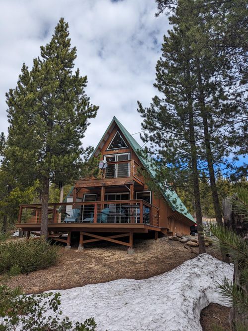 141981 Emerald Meadows Way, Crescent Lake, OR, 97733-7078 | Card Image