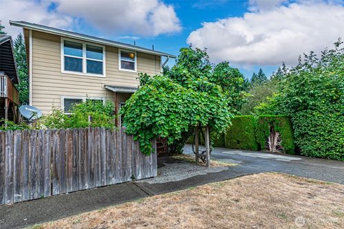 3526 17th Way Se, Olympia, WA, 98501-2936 | Card Image