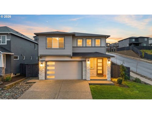 292 W Maple St, Washougal, WA, 98671-8996 | Card Image