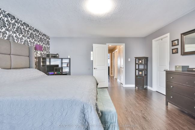 212 Maplewood Dr, House other with 3 bedrooms, 3 bathrooms and 4 parking in Angus ON | Image 24