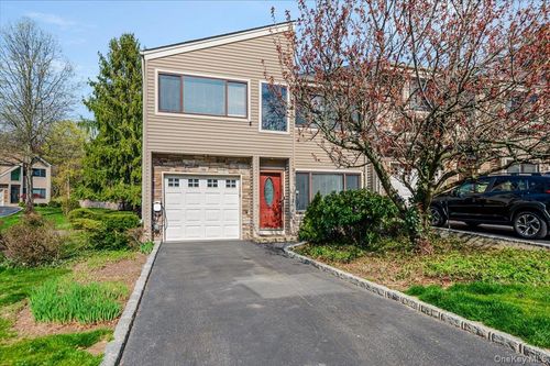 98 Lisa Dr, Northport, NY, 11768-2872 | Card Image