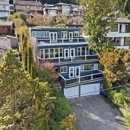 2341 Caledonia Avenue, North Vancouver, BC, V7G1T8 | Card Image
