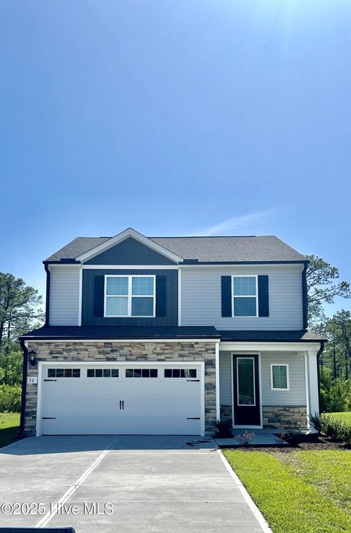 70 S Umbrella Palm Dr, Hampstead, NC, 28443-7604 | Card Image