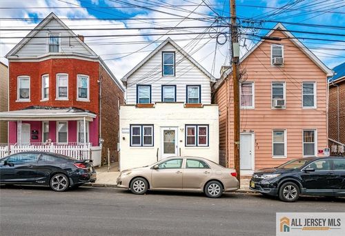 729 Cortlandt St, Perth Amboy, NJ, 08861-2887 | Card Image