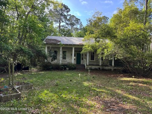 810 Saint Joseph Street, Waveland, MS, 39576 | Card Image