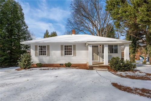 2119 Hubbard St, Greensboro, NC, 27405-5609 | Card Image