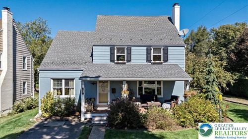 1501 Bushkill St, EASTON, PA, 18042-3118 | Card Image