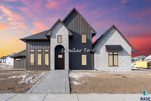 2300 S Meadowview Ave, Sioux Falls, SD, 57110 | Card Image