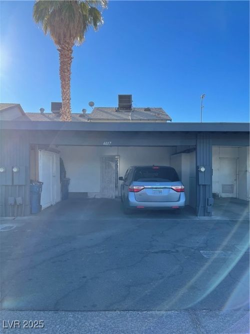 4017 Edgeford Pl, Las Vegas, NV, 89102-7846 | Card Image