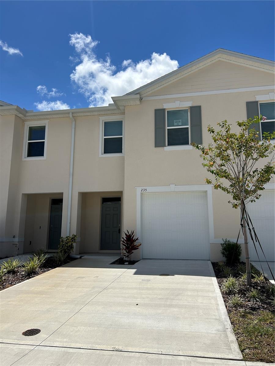 Reena Dr, Daytona Beach, FL 32117