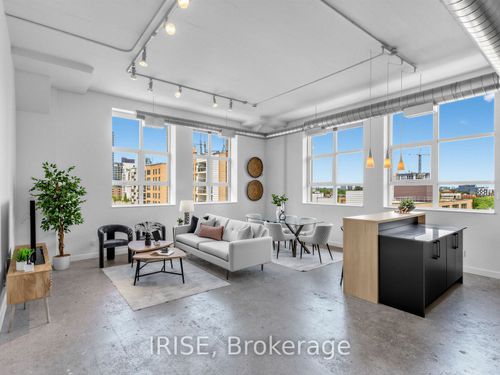 921-155 Dalhousie St, Toronto, ON, M5B2P7 | Card Image