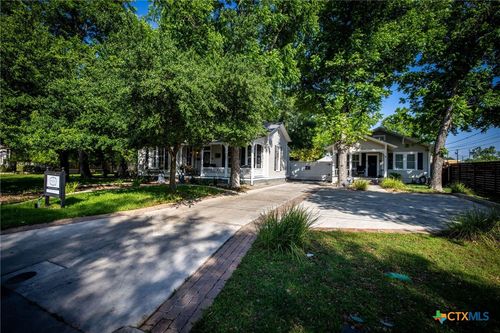 168 E Zink St, New Braunfels, TX, 78130-5042 | Card Image
