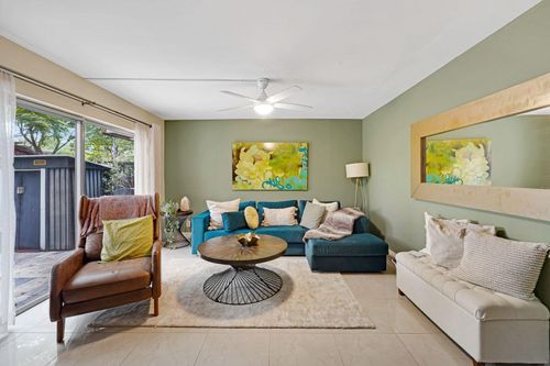 a-23-8910 Sw 20th Pl, Davie, FL, 33324-6880 | Card Image