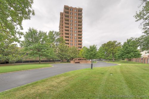 apt-401-2121 S Yorktown Ave, Tulsa, OK, 74114-1425 | Card Image