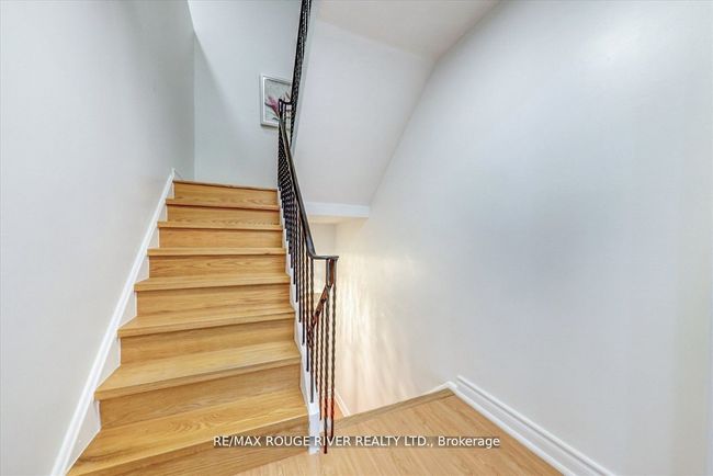 21 - 25 Pebble Byway, Condo with 3 bedrooms, 2 bathrooms and null parking in North York ON | Image 20