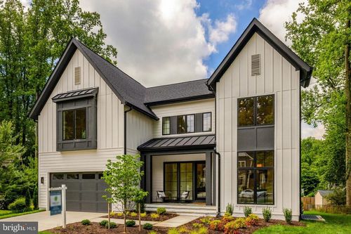 904 Shady Dr Se, VIENNA, VA, 22180-5935 | Card Image