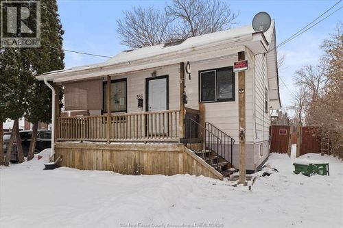 355 South St, Windsor, ON, N9C2W4 | Card Image