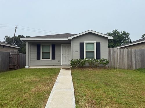 2853 Golf Crest Dr, Wharton, TX, 77488-4646 | Card Image