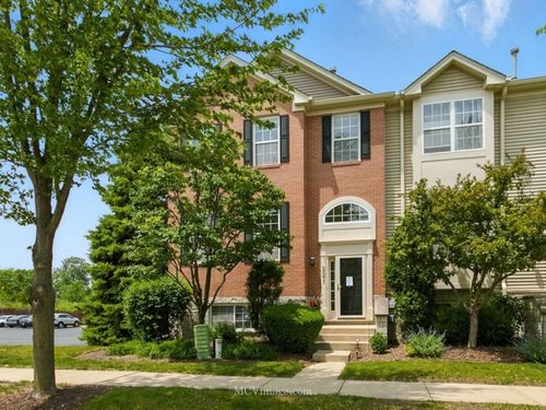 221 Willow Blvd, Willow Springs, IL, 60480-1627 | Card Image