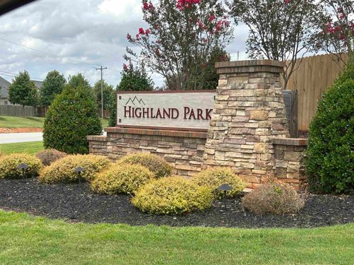 6045 Haddington Dr, Roebuck, SC, 29376-2781 | Card Image