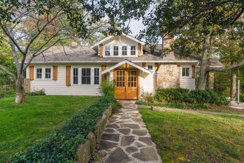 117 S Bragg Ave, Lookout Mountain, TN, 37350-1430 | Card Image