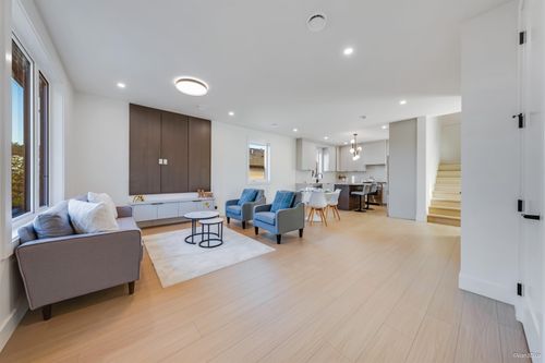 3-4211 Graveley St, Burnaby, BC, V5C3T7 | Card Image