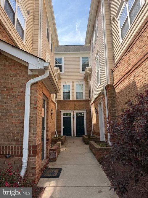 109-20375 Belmont Park Ter, ASHBURN, VA, 20147-7032 | Card Image