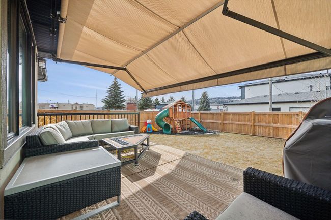 5103 18 Avenue Nw, Home with 5 bedrooms, 3 bathrooms and 4 parking in Calgary AB | Image 40