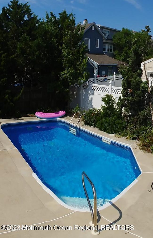 12 Brown Ave, House other with 3 bedrooms, 3 bathrooms and null parking in Lavallette NJ | Image 14