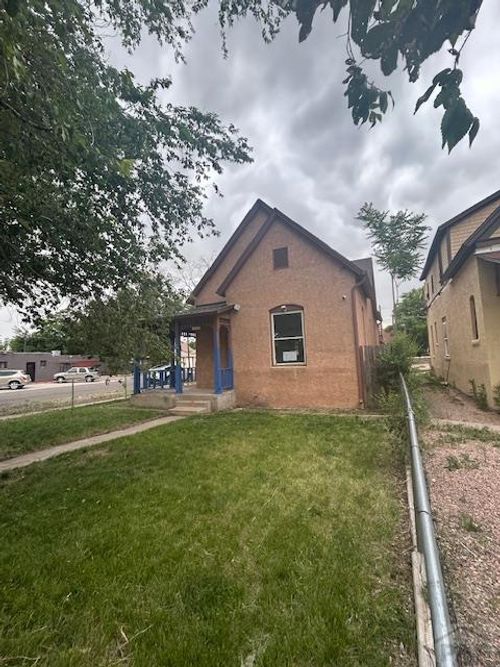 1045 Berkley Ave, Pueblo, CO, 81004-2442 | Card Image