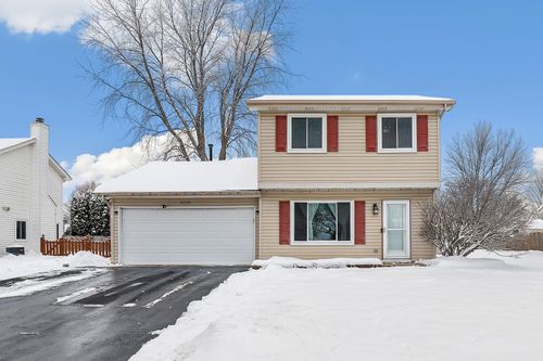 2730 Dorothy Dr, Aurora, IL, 60504-7510 | Card Image