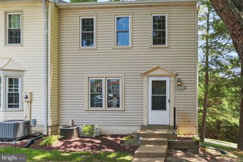 31b-6439 Birch Leaf Ct, BURKE, VA, 22015-3531 | Card Image