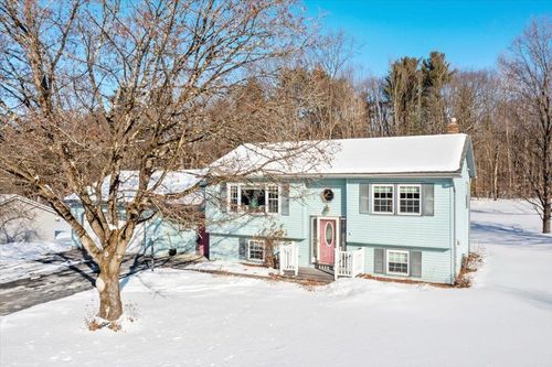 21 Kim Ln, Milton, VT, 05468-3597 | Card Image