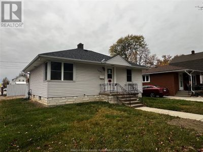 1497 Ellrose Ave, House other with 2 bedrooms, 1 bathrooms and null parking in Windsor ON | Image 2