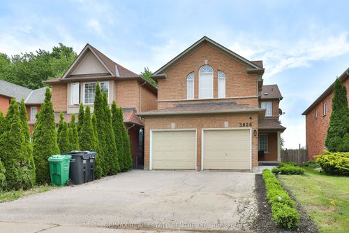 3826 Forest Bluff Cres, Mississauga, ON, L5N7T8 | Card Image