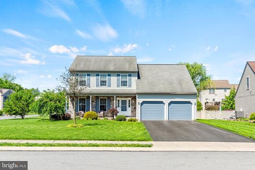 1 Oldfield Ave, Jonestown, PA, 17038-7921 | Card Image
