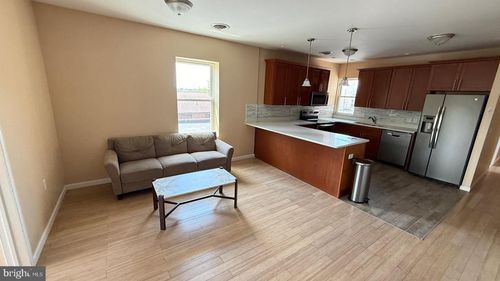 3-219 S Washington St, Wilkes Barre, PA, 18701-2800 | Card Image